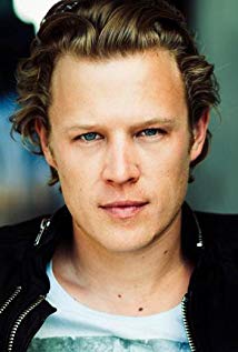 Christopher Egan